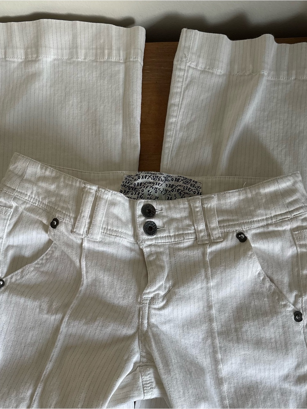 Y2K/VNTG XOXO Low waisted White Boot Cut Pants with Subtle Pinstripe
